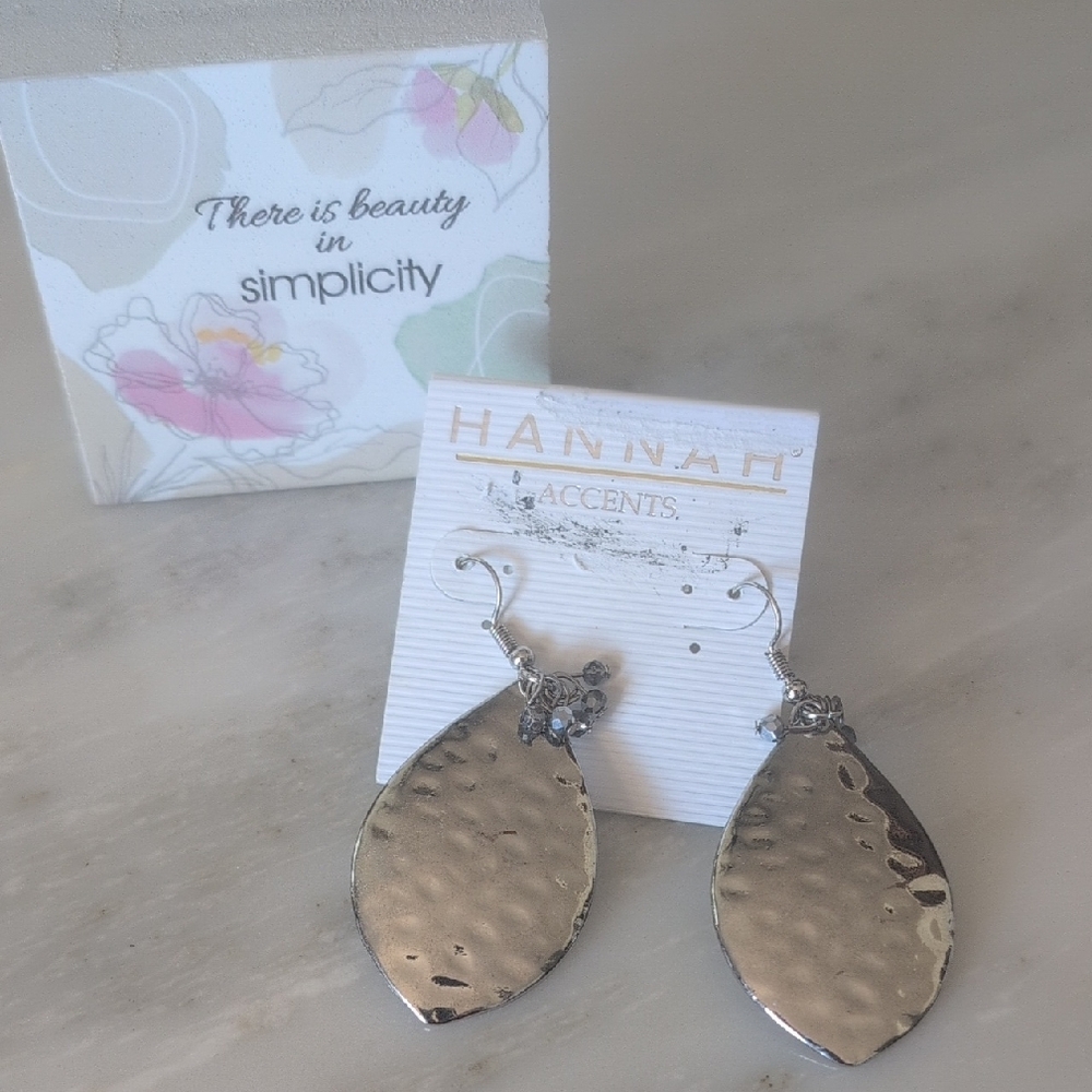 Hannah Accents Silver Hammered Earrings